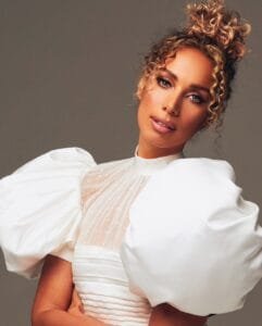 Leona Lewis Bio:in white
