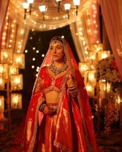 Ashnoor Kaur's Relationship Timeline:in a saree