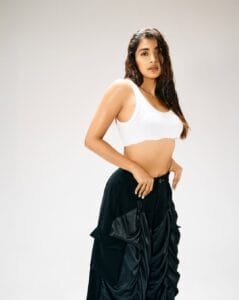 Pooja Hegde: hot and sexy