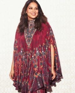 Bipasha Basu saree:looking good