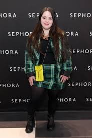 Ellie Goldstein style:bold and beautiful
