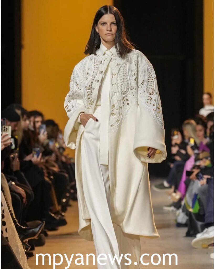 Jeisa Chiminazzo Bio: show