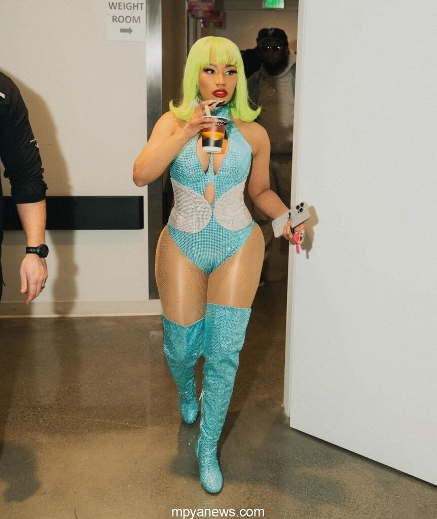 Nicki Minaj's Net Worth:on a sky blue hot bikini