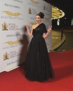  Sophie Ellis-Bextor Style: in a tall black dress