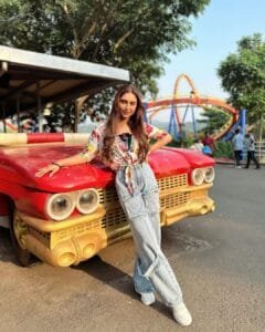 Krystle D'Souza casual style:looking good