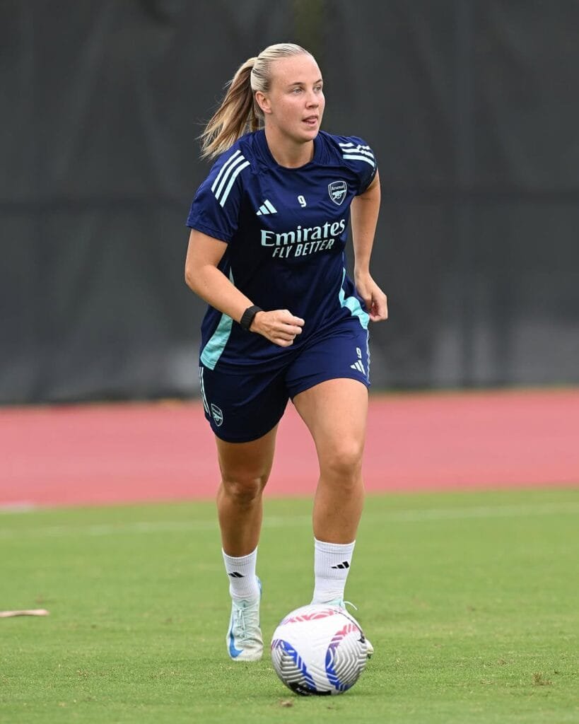 Beth Mead facts:in action