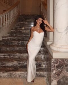 Giulia Salemi red carpet dresses: hot and curvy