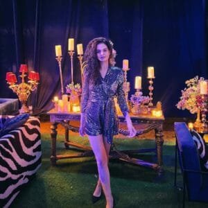Tania Sachdev:in mini skirt