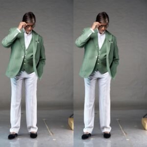 Amitabh Bachchan Fashion:in green and white suit