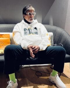 Amitabh Bachchan Fashion:loooking good