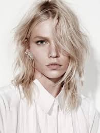Aline Weber curled style