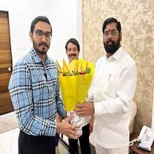 Uddhav Thackeray Father, Brother, Son, Wife and Net worth