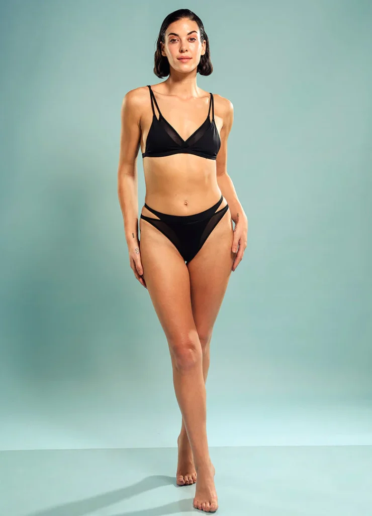 Riya Jain bikini:hot and sexy