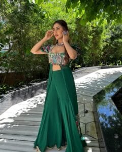 Krystle D'Souza Trendy Saree Styles:in green attire