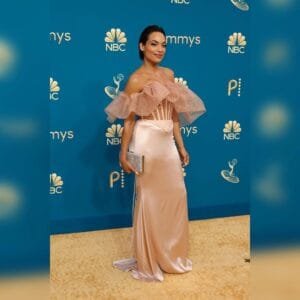 Rosario Dawson’s 7 Best Dress Outfits:bold and beautiful