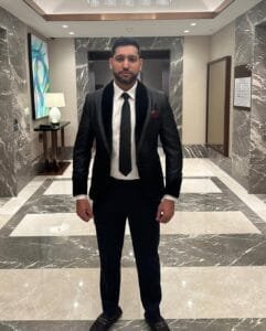 Aamir Khan fashion:in a classic suit