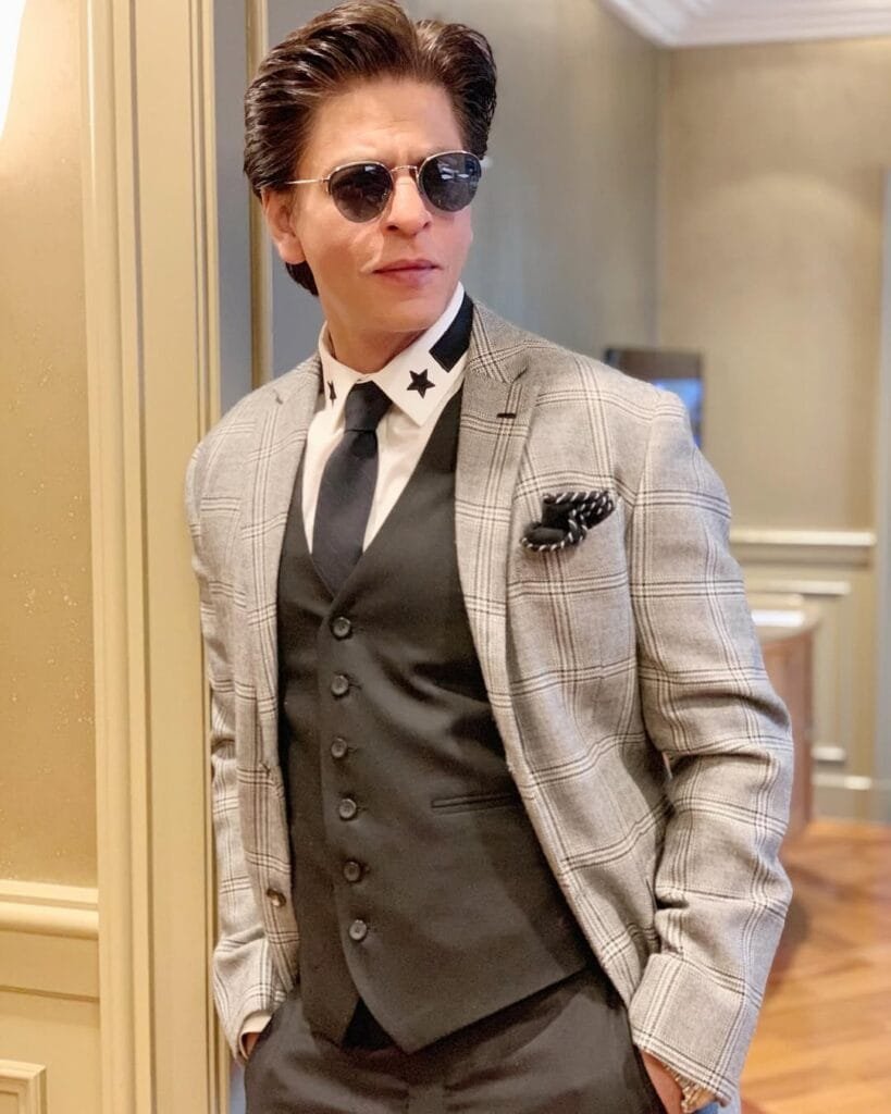Rukh Khan Fashion:looking good