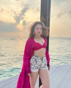Tamannaah Bhatia's stunning bikini pictures:curvy and sassy