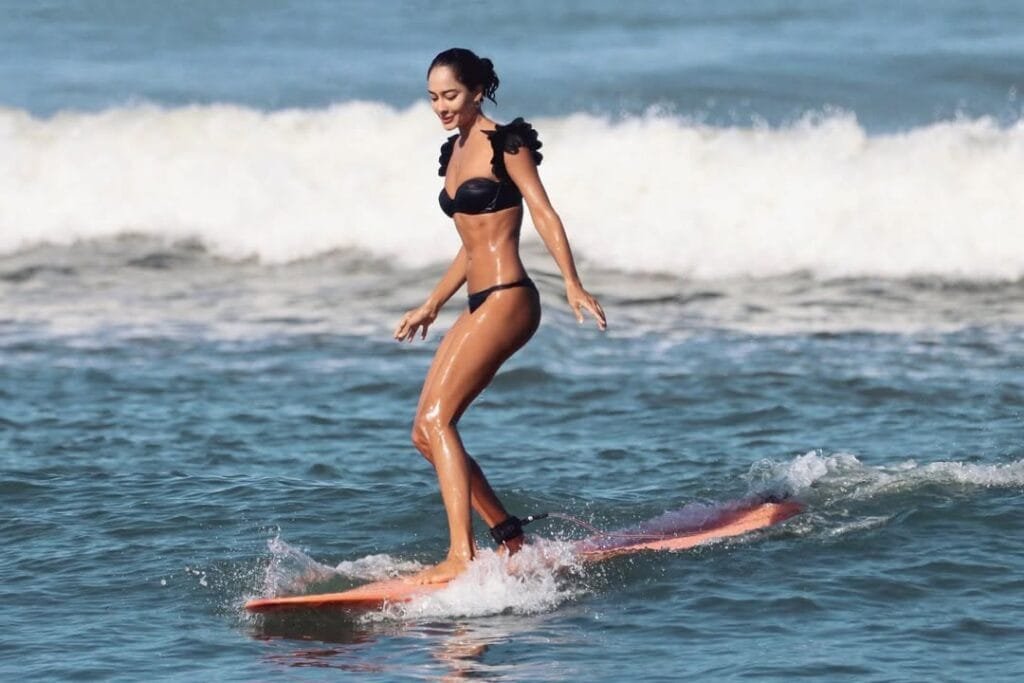 Lisa Haydon in Bikinis:in black