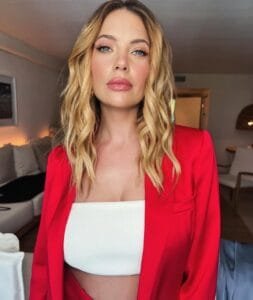 Ashley Benson Hair:stunning