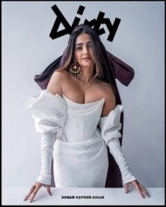 Sonam Kapoor fashion:in a white dress