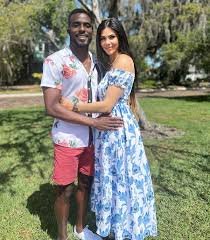 Who is dating Sharmila Nicollet 