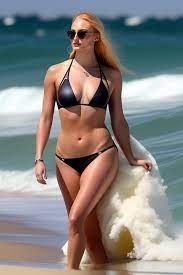 Sophie Turner:hot and sexy