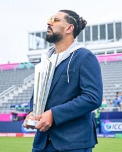 Yuvraj Singh Fashion:looking good