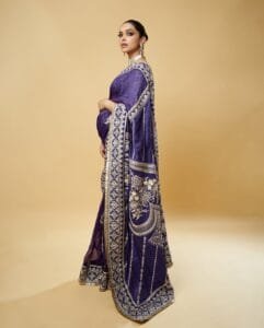 Deepika Padukone:in a saree