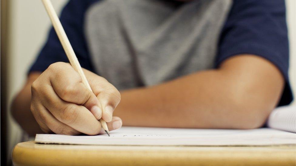 Past Paper On Structure Of Biomolecules For Revision