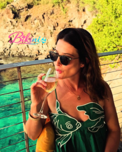 Stunning Bikini Looks by Cobie Smulders