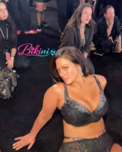 hotter bikini: Ashley Graham Bikini