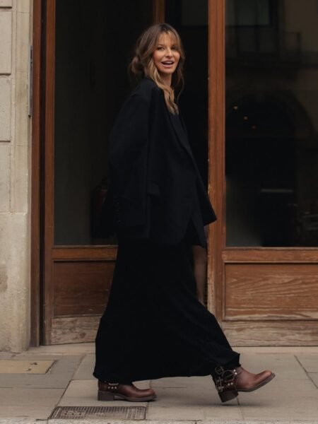 Stunning Photos Of Model Ana Lewandowska: In a greendress